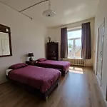 J&j Hotel