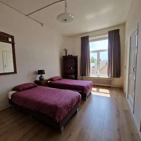 J&j Hotell